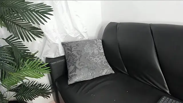 Fernanda brown18 online show from January 20, 9:46 am