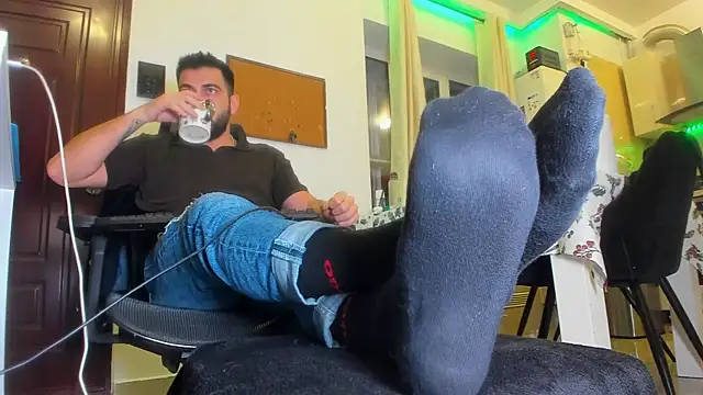 welcometo hell online show from November 25, 10:10 pm