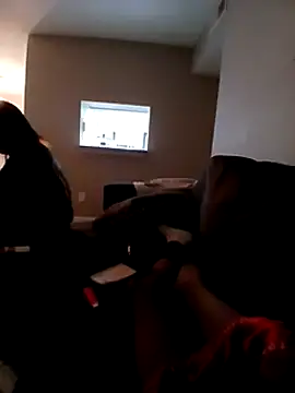 Snapshot of willywonka7793 chatting on December 16, 5:38 am willywonka7793 online show from December 16, 5:38 am