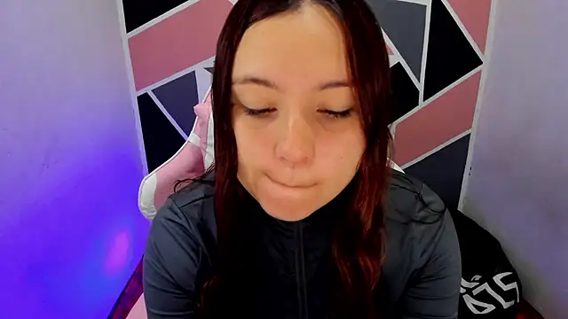 Carol Pinter online show from November 24, 3:45 pm