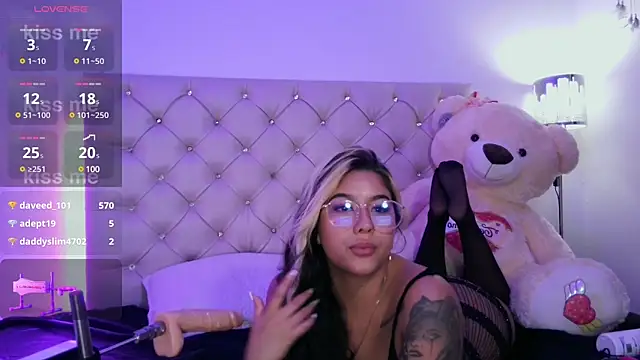 EmberEyes 999 online show from March 5, 12:49 am