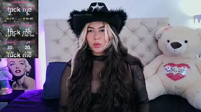 EmberEyes 999 online show from March 12, 7:49 pm