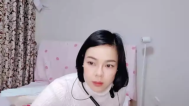 Linda-LL online show from March 6, 2:18 pm