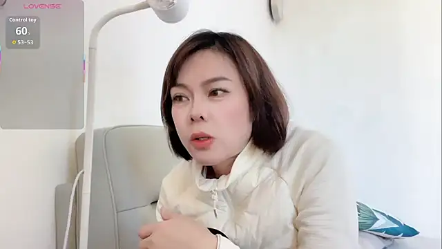 Linda-LL online show from December 1, 3:55 am