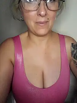 DesireSatler online show from December 20, 1:58 am