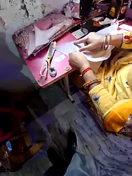 menakshiiikaur online show from December 2, 4:53 am