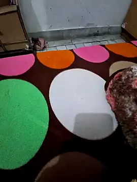 menakshiiikaur online show from December 4, 2:04 pm