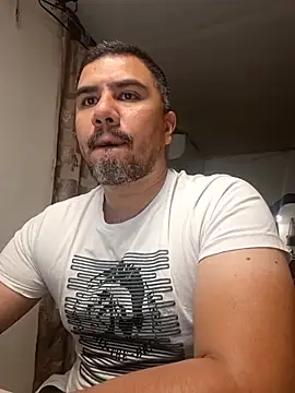 Snapshot of pob_cam chatting on September 15, 2:06 pm pob cam online show from September 15, 2:06 pm