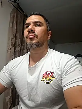 Snapshot of pob_cam chatting on September 18, 3:36 pm pob cam online show from September 18, 3:36 pm