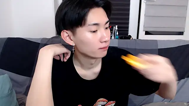 Snapshot of Miram_Yu chatting on January 19, 10:17 pm Miram Yu online show from January 19, 10:17 pm