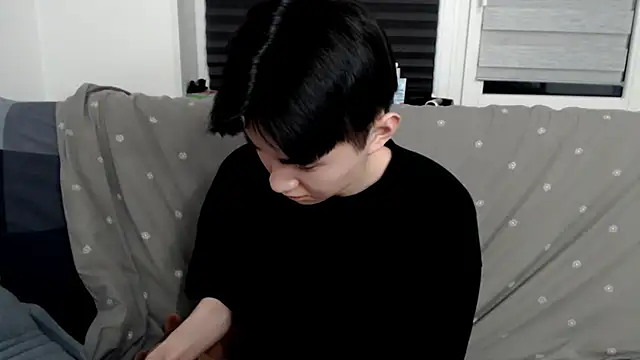 Snapshot of Miram_Yu chatting on March 2, 9:22 pm Miram Yu online show from March 2, 9:22 pm