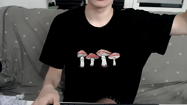 Snapshot of Miram_Yu chatting on March 7, 10:10 pm Miram Yu online show from March 7, 10:10 pm