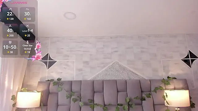 HannaRhodes online show from January 24, 4:39 pm