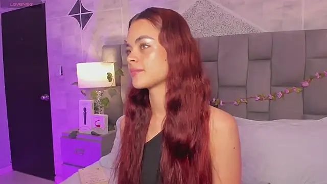 HannaRhodes online show from February 27, 2:00 pm