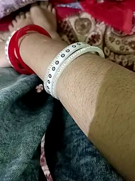 Snapshot of QUEEN-X-CPL chatting on December 8, 6:06 pm QUEEN-X-CPL online show from December 8, 6:06 pm