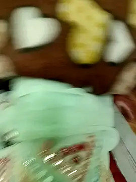 Snapshot of QUEEN-X-CPL chatting on December 23, 5:22 pm QUEEN-X-CPL online show from December 23, 5:22 pm