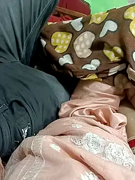 Snapshot of QUEEN-X-CPL chatting on December 30, 7:53 pm QUEEN-X-CPL online show from December 30, 7:53 pm