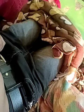 Snapshot of QUEEN-X-CPL chatting on January 12, 4:40 pm QUEEN-X-CPL online show from January 12, 4:40 pm