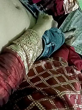 Snapshot of QUEEN-X-CPL chatting on February 20, 5:51 pm QUEEN-X-CPL online show from February 20, 5:51 pm