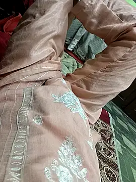 Snapshot of QUEEN-X-CPL chatting on February 26, 5:39 pm QUEEN-X-CPL online show from February 26, 5:39 pm