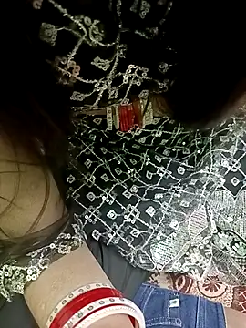 Snapshot of QUEEN-X-CPL chatting on March 8, 6:05 pm QUEEN-X-CPL online show from March 8, 6:05 pm