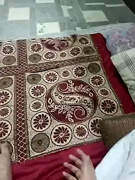 Snapshot of QUEEN-X-CPL chatting on March 10, 5:29 pm QUEEN-X-CPL online show from March 10, 5:29 pm