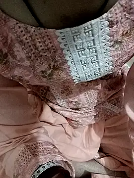 Snapshot of QUEEN-X-CPL chatting on September 20, 5:47 pm QUEEN-X-CPL online show from September 20, 5:47 pm