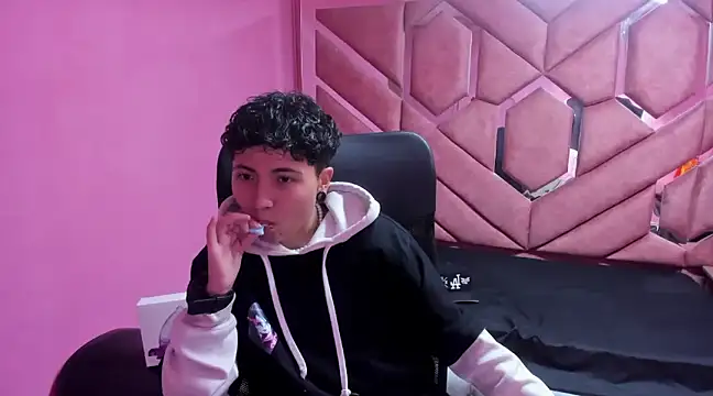 Snapshot of Im_Mathias chatting on January 17, 2:29 am Im Mathias online show from January 17, 2:29 am