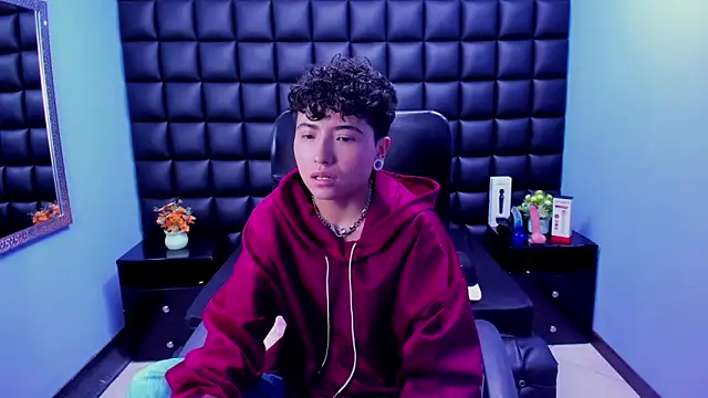 Snapshot of Im_Mathias chatting on September 9, 8:08 pm Im Mathias online show from September 9, 8:08 pm