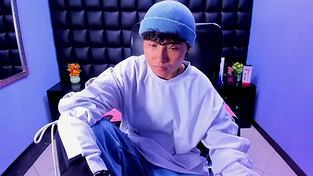 Snapshot of Im_Mathias chatting on September 18, 8:44 pm Im Mathias online show from September 18, 8:44 pm