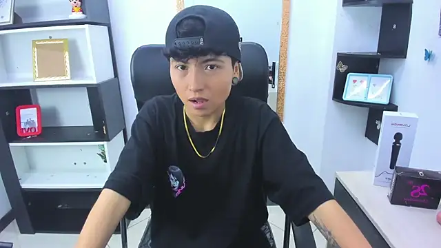 Snapshot of Im_Mathias chatting on September 19, 8:20 pm Im Mathias online show from September 19, 8:20 pm