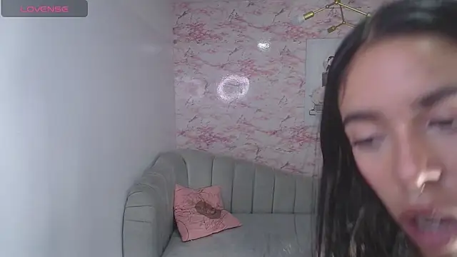 stephania t online show from January 16, 7:31 pm