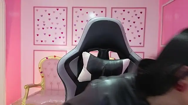 stephania t online show from September 30, 11:37 am