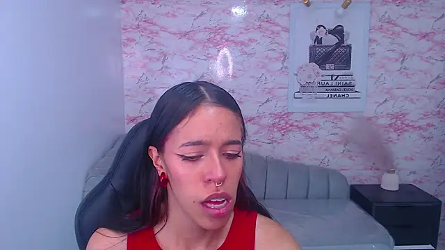 stephania t online show from October 4, 2:31 am