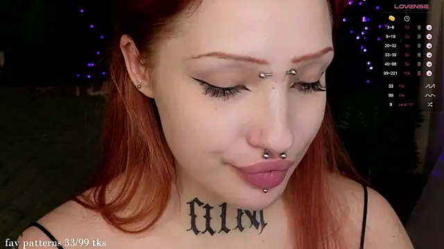 Snapshot of violetviolator chatting on December 15, 2:59 pm violetviolator online show from December 15, 2:59 pm