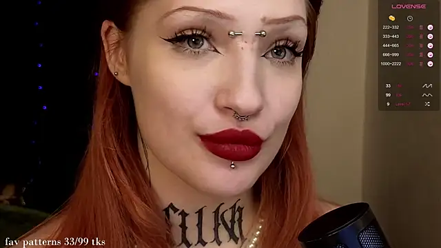 Snapshot of violetviolator chatting on December 25, 4:11 pm violetviolator online show from December 25, 4:11 pm