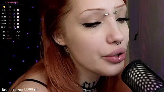 Snapshot of violetviolator chatting on January 17, 7:19 am violetviolator online show from January 17, 7:19 am