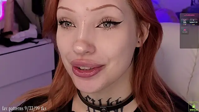 Snapshot of violetviolator chatting on November 15, 4:10 am violetviolator online show from November 15, 4:10 am