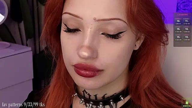 Snapshot of violetviolator chatting on November 29, 4:26 am violetviolator online show from November 29, 4:26 am