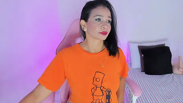 Snapshot of Pammela_Smith chatting on February 24, 9:52 pm Pammela Smith online show from February 24, 9:52 pm