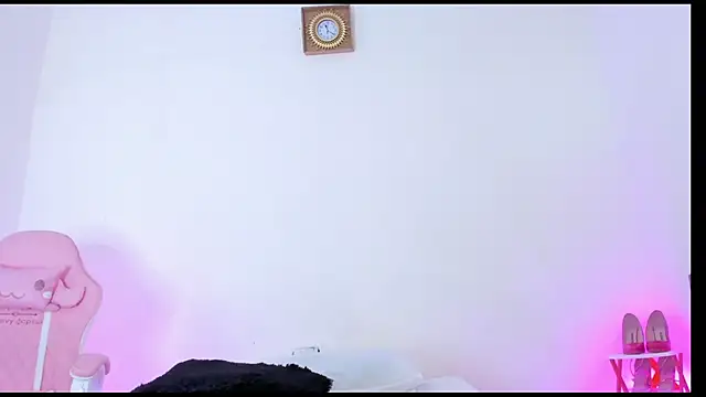 Snapshot of Pammela_Smith chatting on March 6, 4:19 am Pammela Smith online show from March 6, 4:19 am