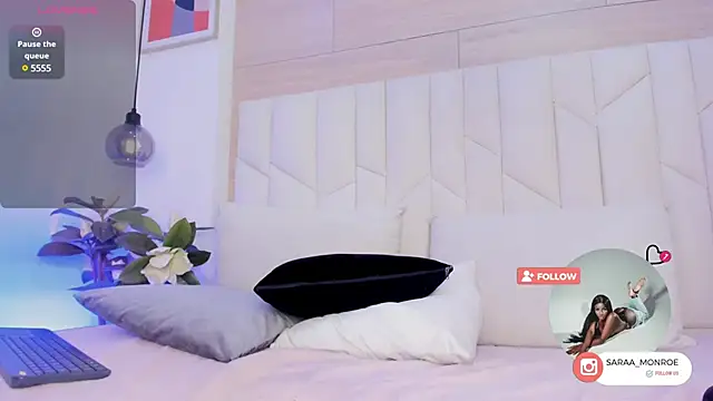 SaraMonroe1 online show from February 7, 10:52 pm