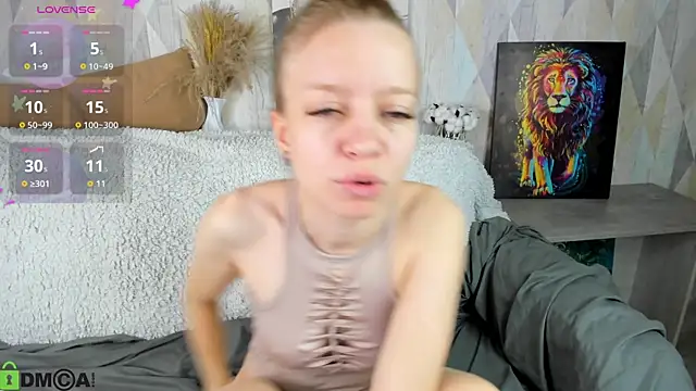 Michelle Blond online show from September 21, 7:10 am