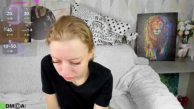 Michelle Blond online show from September 29, 6:51 am