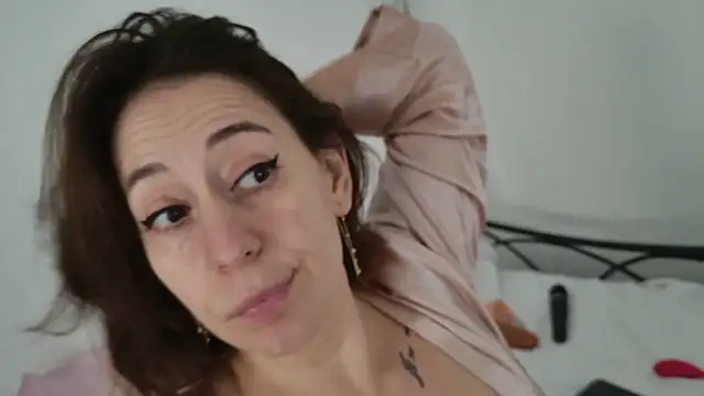 Renattasweetboobs online show from January 16, 11:26 am