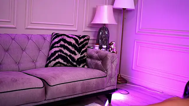 Candy Ivy online show from February 3, 12:25 am