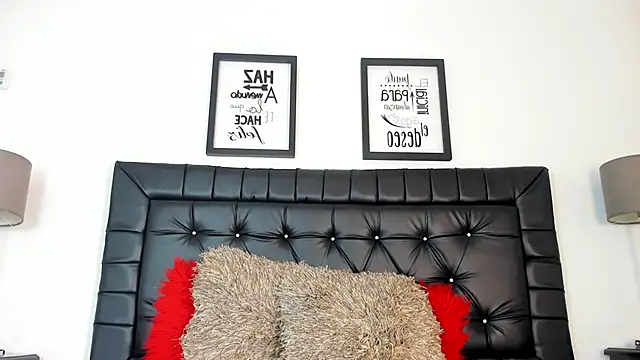 amberlitle online show from December 2, 8:37 pm