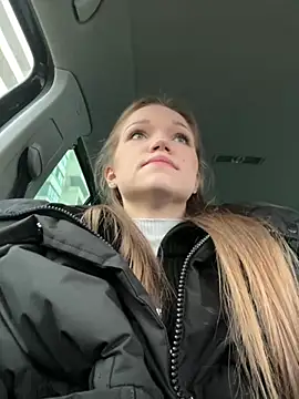 KitteCat online show from January 31, 7:39 am