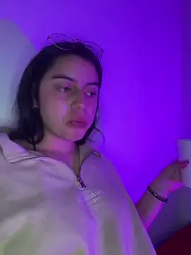 Cassie-millers online show from December 14, 5:47 pm