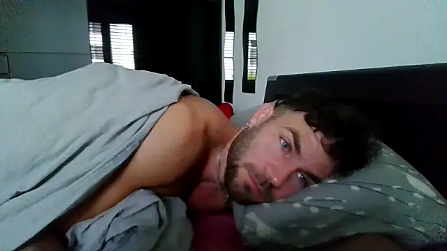 alpha-hunk online show from September 12, 6:46 am